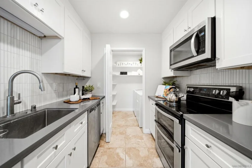 7828 Camino Raposa photo 33
