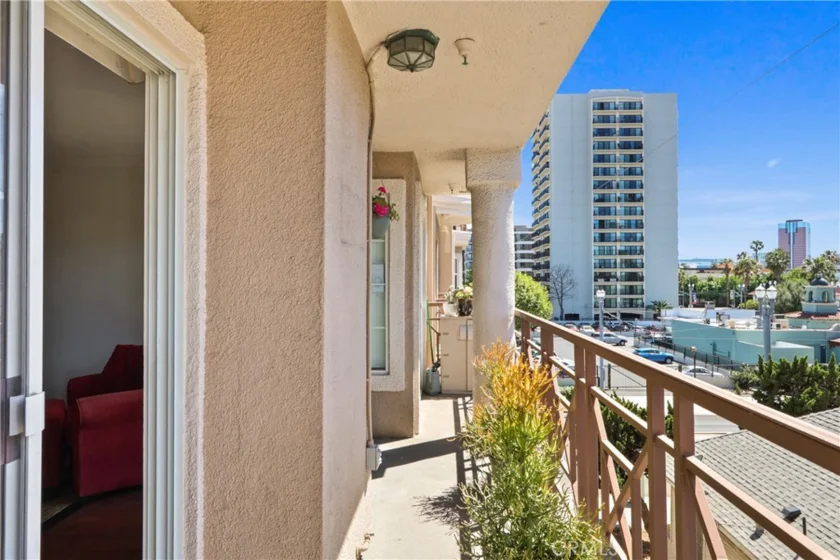 801 Pine Ave. #310 photo 12