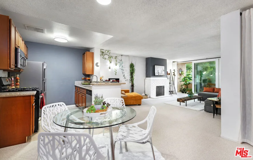 6405 Green Valley Circle #209 photo 2