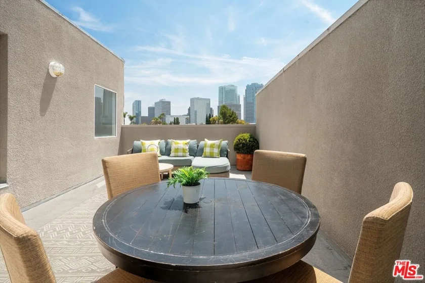 1617 S Beverly Glen Boulevard #404 photo 23