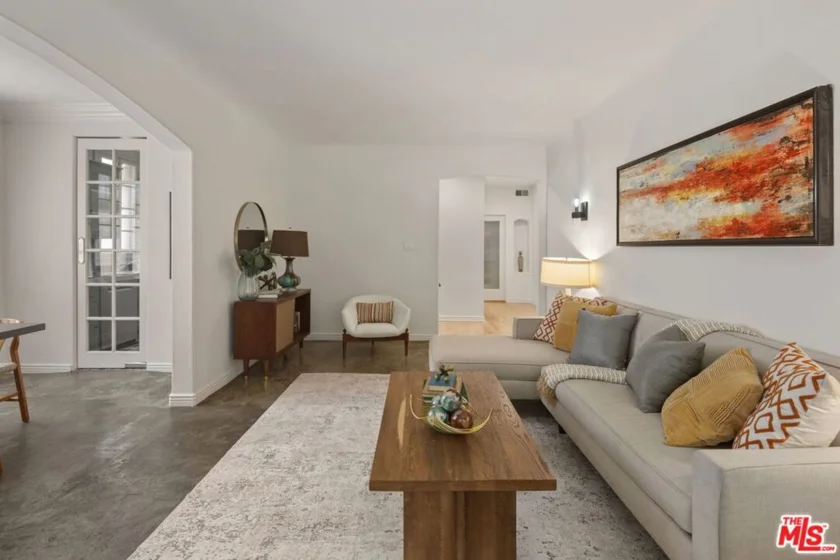 1345 N Hayworth Avenue #2 photo 8