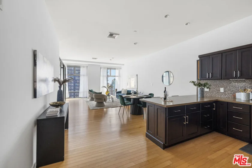 801 S Grand Avenue #1508 photo 33