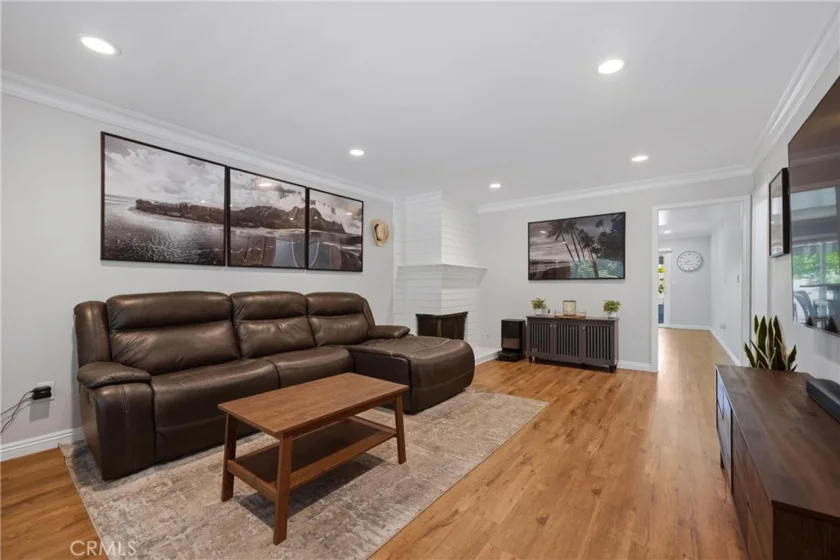 3131 Laurel Avenue #9 photo 1