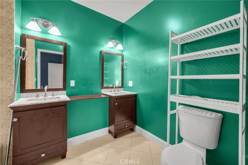 6938 Laurel Canyon #303 photo 12
