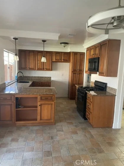 12942 Newhope photo 14