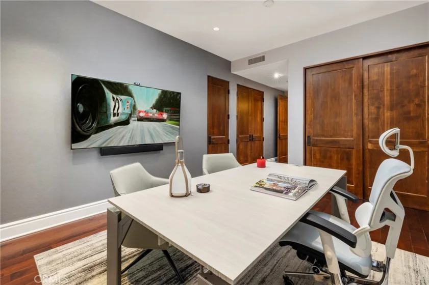 345 E Colorado Boulevard #404 photo 45
