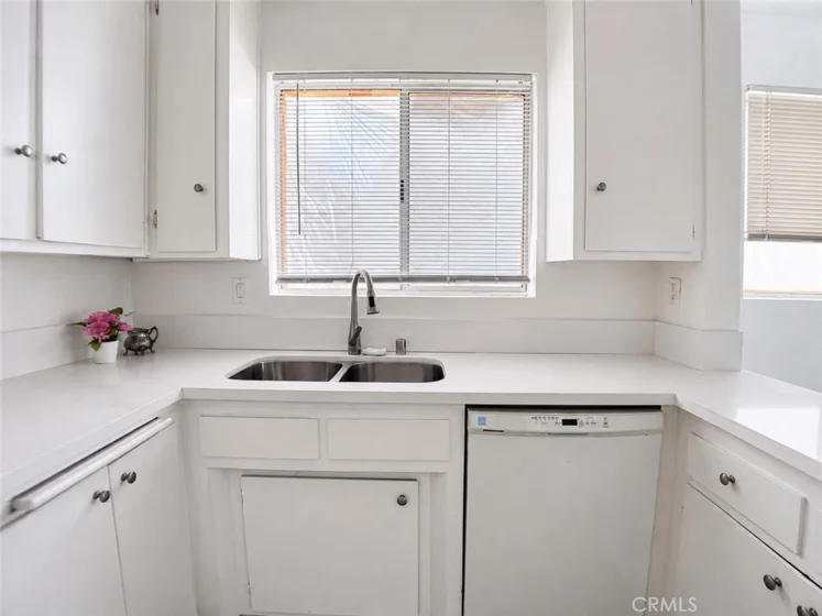 1101 Lincoln Boulevard #1A photo 12