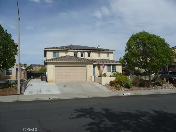 23682 Saratoga Springs photo 1