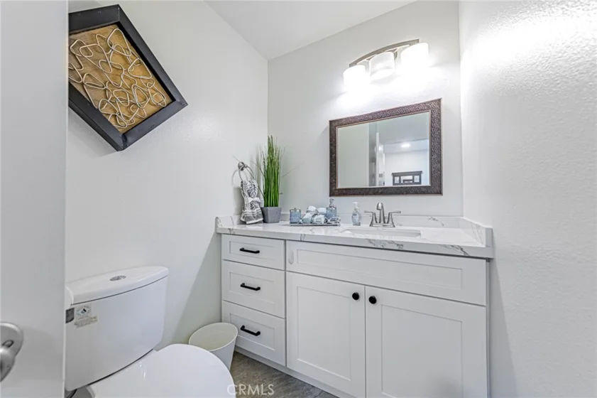 6865 Danvers Drive photo 10
