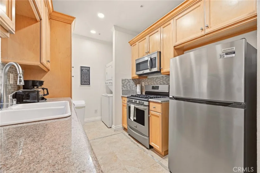 87 S Allen Avenue #103 photo 11
