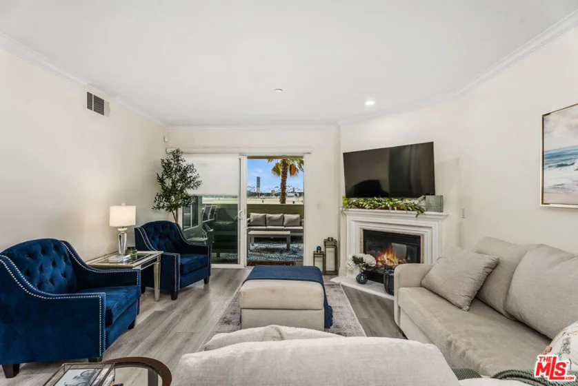 1000 E Ocean Boulevard #104 photo 13