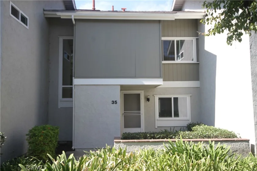 35 Butterfield #23 photo 1