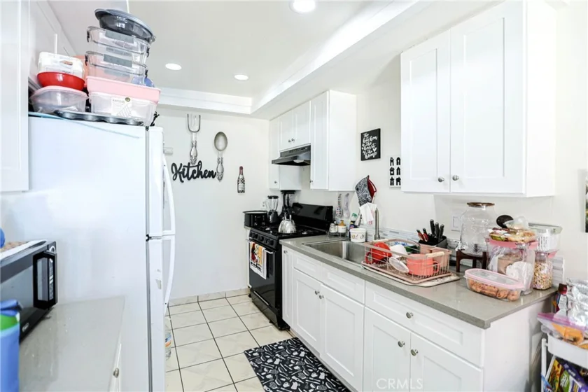 1400 W Warner photo 8