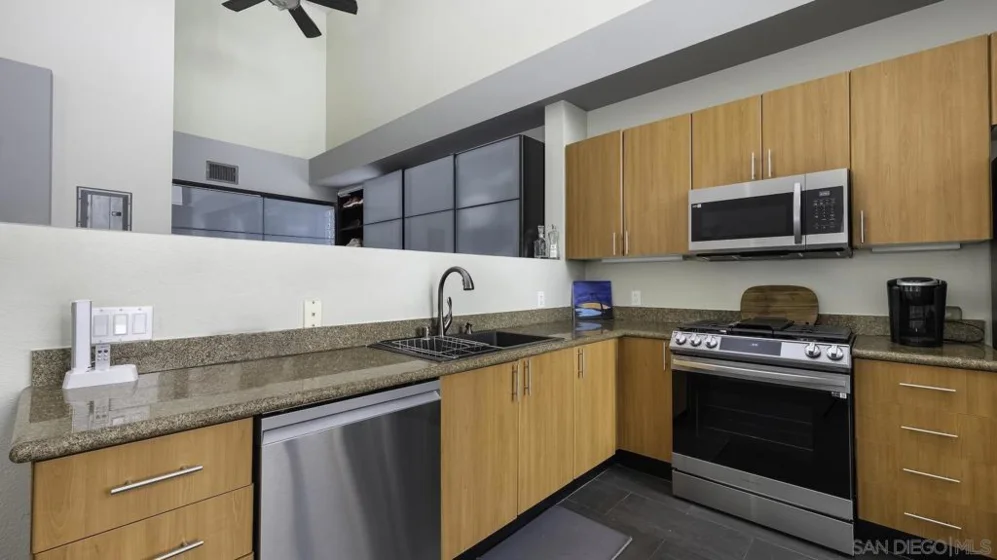 1480 Broadway #2607 photo 44