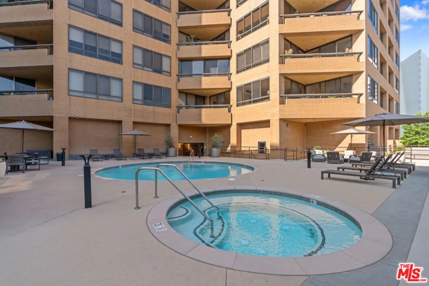 10430 Wilshire Boulevard #606 photo 37