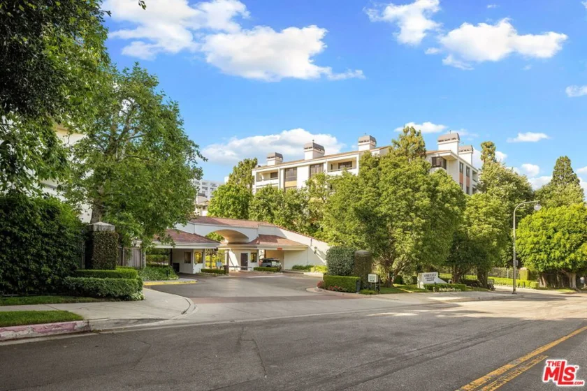 2132 Century Park Lane #PH 414 photo 1