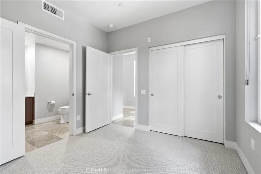 43 Gramercy photo 33