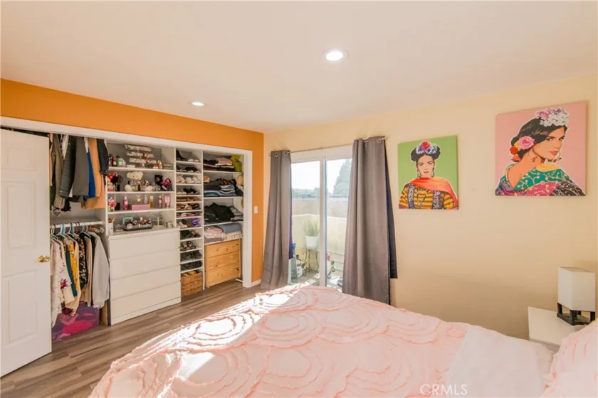 7045 Woodley Avenue #218 photo 17