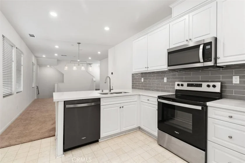 784 N Ethan photo 11