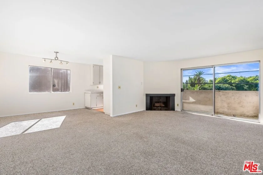 1021 N Crescent Heights Boulevard #205 photo 1