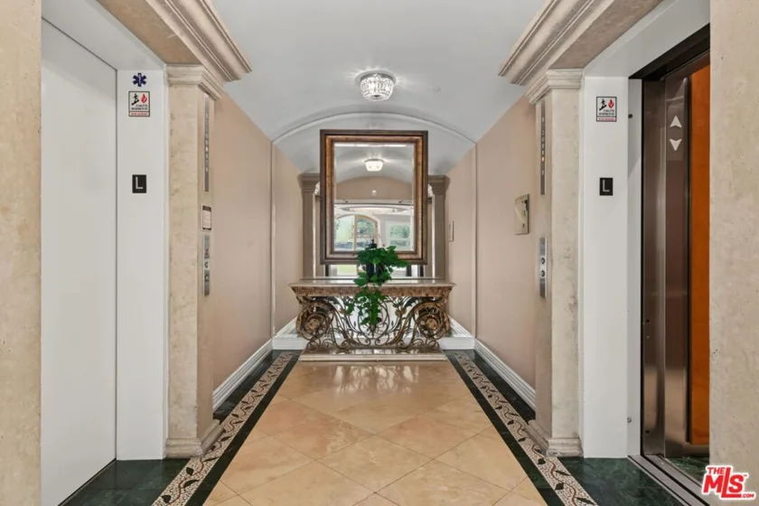 430 N Oakhurst Drive #PH406 photo 41