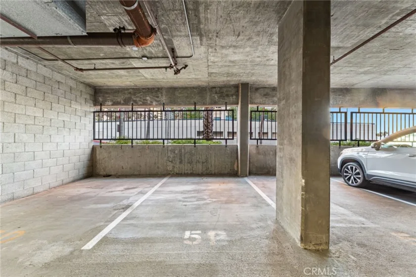 488 E Ocean #809 photo 28