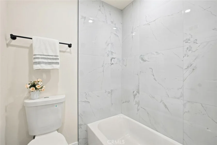 1700 W Cerritos #206 photo 25