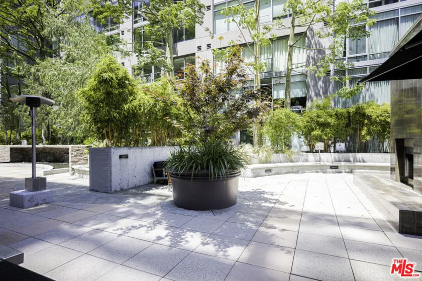 1111 S Grand Avenue #716 photo 19