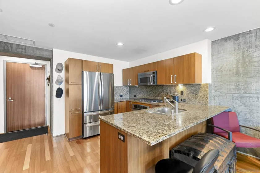 800 The Mark Lane #1202 photo 13