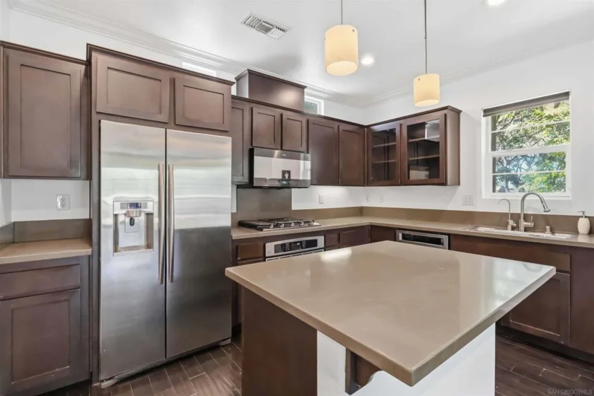 16918 Vasquez Way #73 photo 4