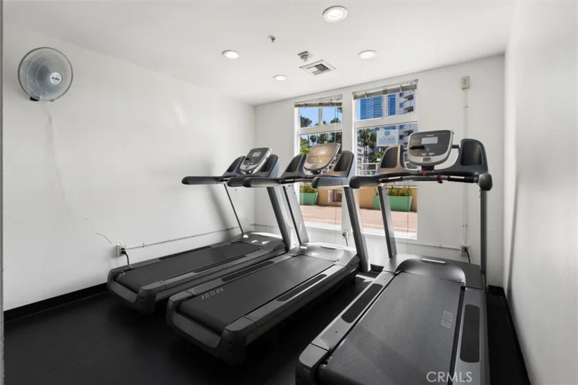 488 E Ocean Boulevard #804 photo 23