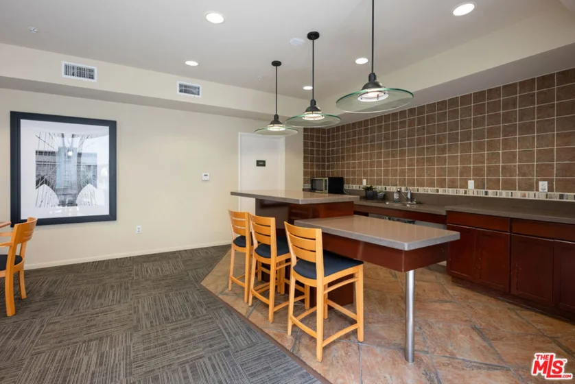 6400 Crescent Parkway #202 photo 37