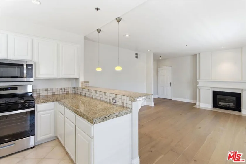 11838 Kiowa Avenue #203 photo 4