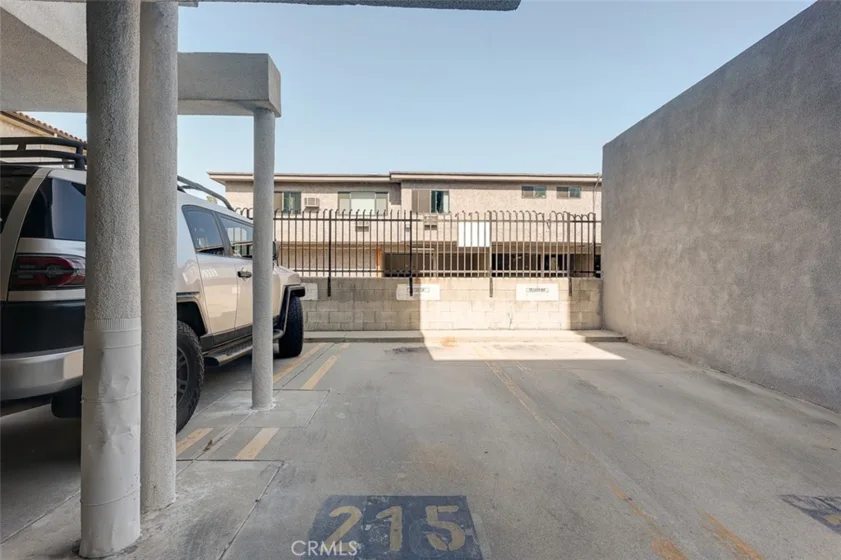 5454 Zelzah Avenue #215 photo 26