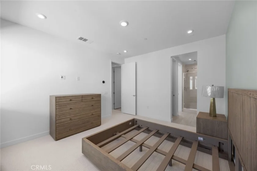 669 S Lyon Street photo 37