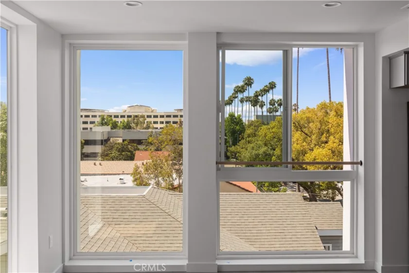 176 N Catalina Avenue #404 photo 30