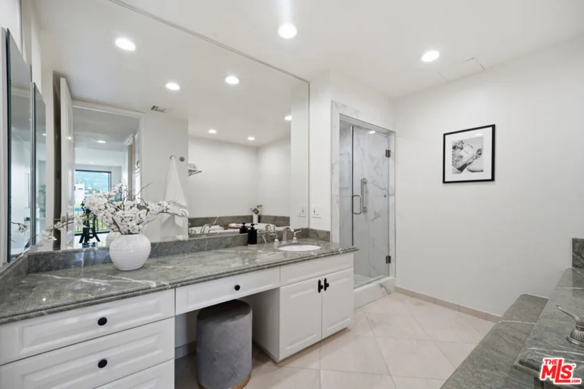 325 N Oakhurst Drive #405 photo 46