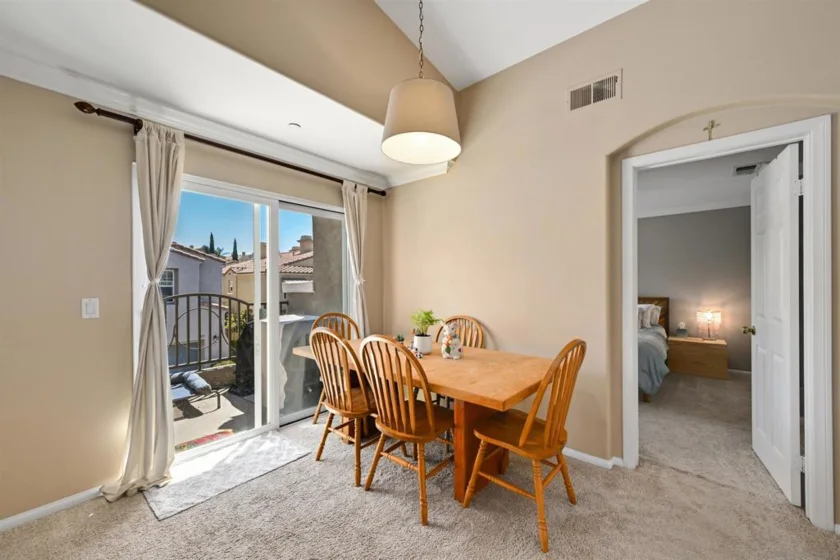 254 Aurora photo 7