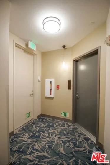 3810 Wilshire Boulevard #1801 photo 31