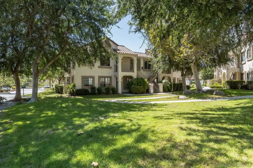 13005 Wimberly Sq ##158 photo 1