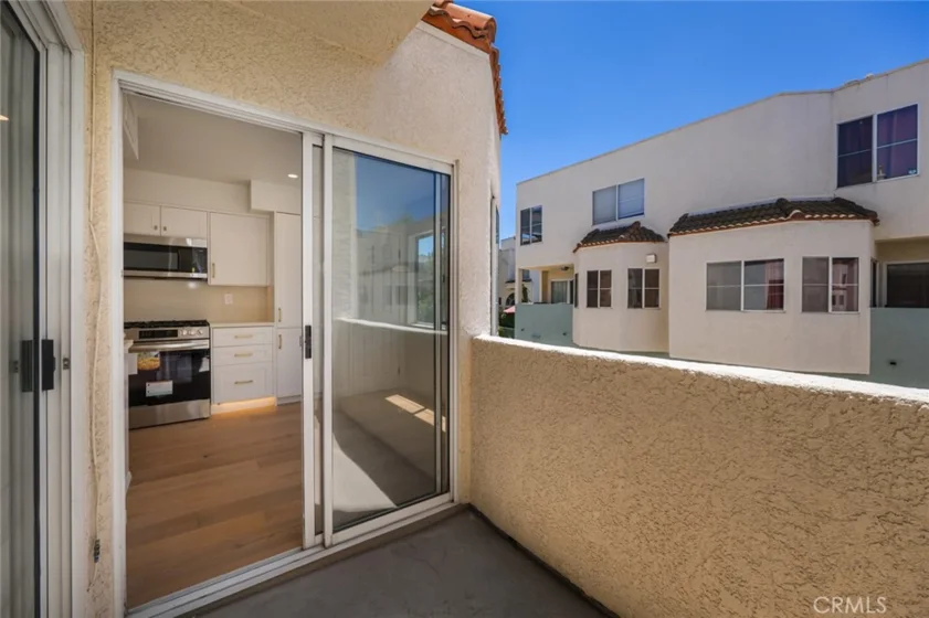 5455 Sylmar Avenue #2103 photo 9