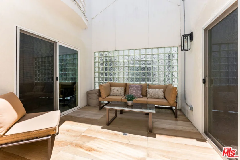 1823 20th Street #103 photo 4