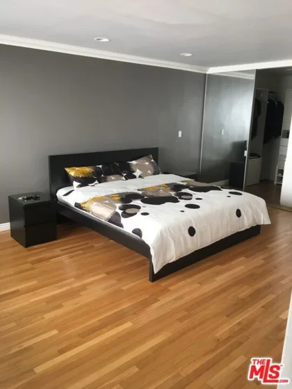 938 Palm Avenue #203 photo 7