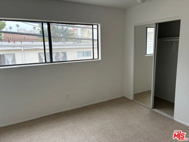 1041 2nd Street #5 photo 32