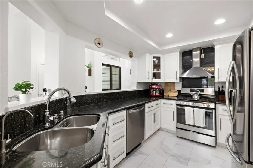 8206 Bridgepoint #206 photo 9