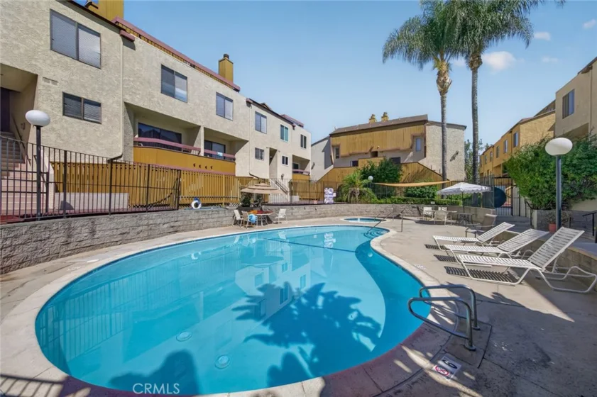 1026 S Marengo Avenue #2 photo 37