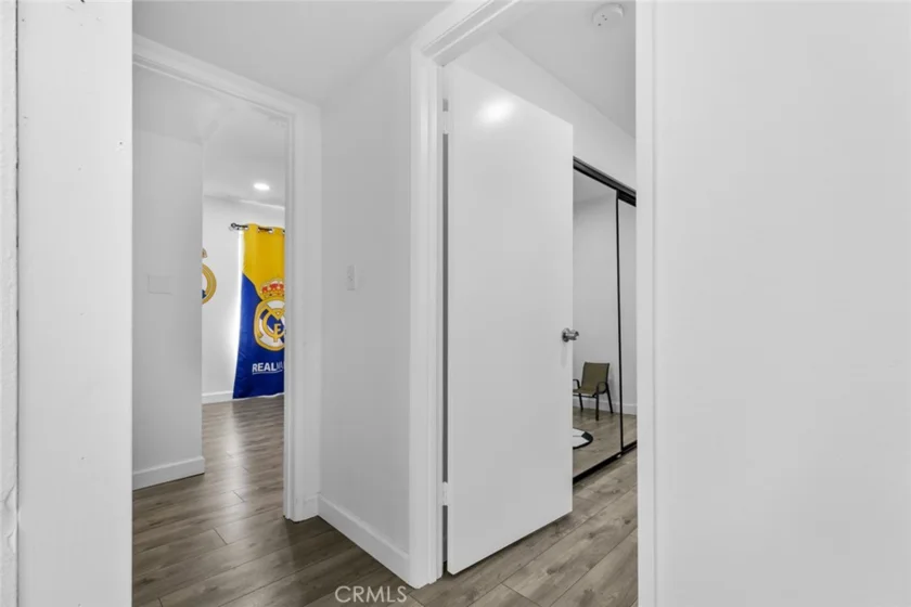 8801 Cedros Avenue #7 photo 30
