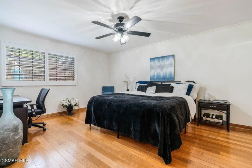 18102 Burbank Boulevard #29 photo 31