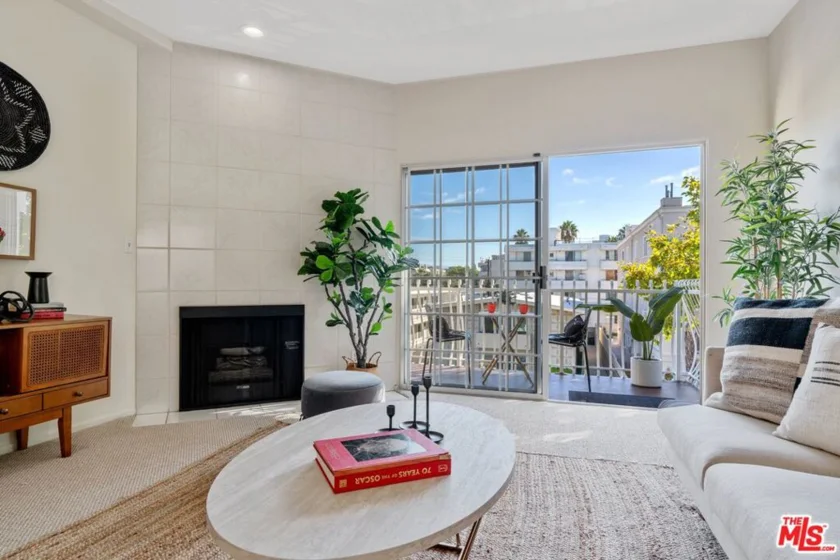 1915 Malcolm Avenue #301 photo 1