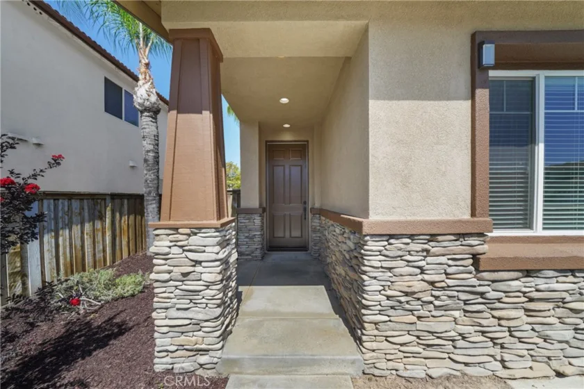 38090 Sherwood Street photo 5